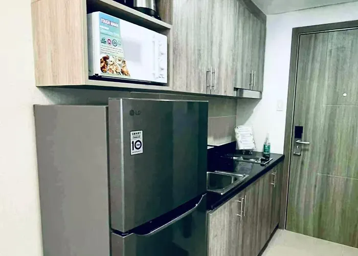 Jl's Hideaway At Fame Residences 3* Manila
